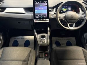 Renault Captur techno full hybrid E-Tech 160 Auto - Image 2