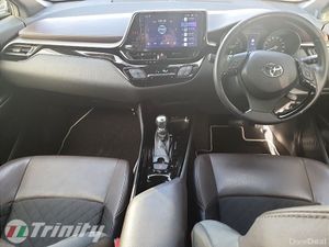 Toyota C-HR ** Z HYBRID ** AUTO ** HUGE SPEC ** TR - Image 2