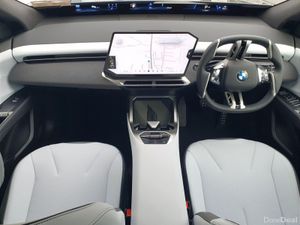 BMW iX3 iX3 40 - Image 4