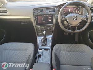 Volkswagen Golf ** HIGHLINE ** HUGE SPEC ** TRINIT - Image 2