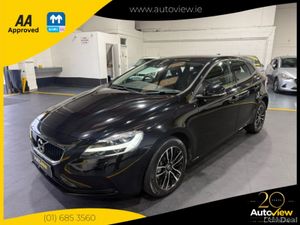 Volvo V40 T 3 1.5 Petrol Automatic. AA APPROVED // - Image 3