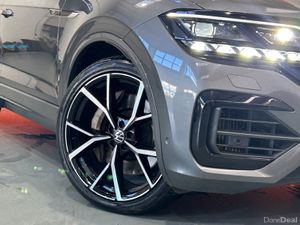 Volkswagen Touareg V6 R TSI - Image 3