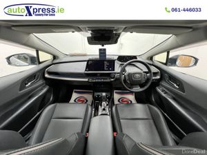 Toyota Prius 2.0 PHEV, Panoramic roof, Ultra Low m - Image 2