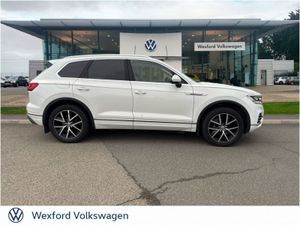 Volkswagen Touareg 3.0TDI 231HP V6 4M DSG Design - Image 3