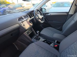 Volkswagen Tiguan LIFE 2.0 TDI 122HP - Image 3
