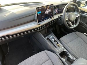 Volkswagen Golf EDITION 75 MHEV 1.5 TSi 116HP - Image 2