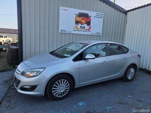 Opel Astra 2013 - Image 4