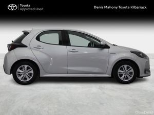 Toyota Yaris Hybrid Luna - Image 3