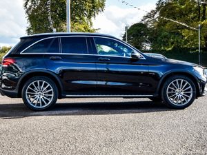 Mercedes-Benz GLC 220d AMG 4Matic 194bhp - Image 3