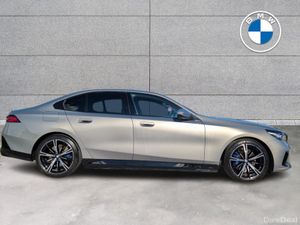 BMW 5-Series 530e M Sport - Image 3