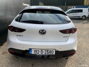 MAZDA 3 2.0 SE LUX 5DR - Image 4