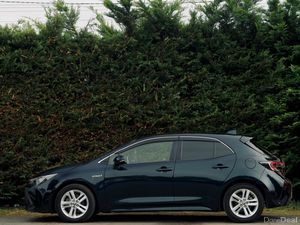 Toyota Corolla Sports Hybrid 2018 | Stylish - Image 2