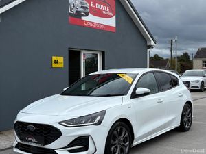 2023 Ford Focus ST - Line Auto - Image 3