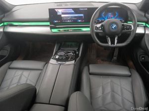 BMW i5 eDrive40 M Sport Saloon - Image 4