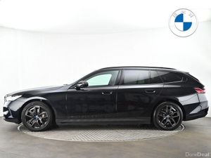 BMW i5 eDrive40 Sport Edition Touring - Image 3