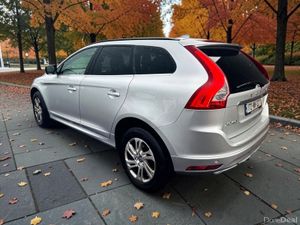 Volvo XC60 2017 - Image 2