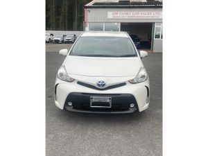 Toyota Prius 2016 Toyota Prius Alpha - Image 2