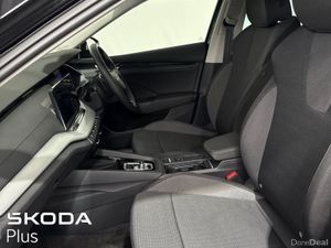 Skoda Octavia Selection 1.5TSI 115HP DSG mHEV - Image 4