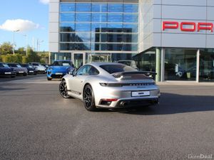 Porsche 911 Turbo S - Image 2