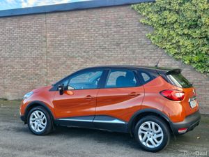 Renault Captur LOW MILAGE FINANCE AVAILABLE - Image 2