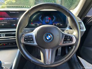 BMW i4 M-SPORT EDRIVE40 84KWH AUTO // VIRTUAL COCK - Image 4