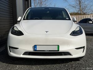 232 Tesla Model Y Long Range AWD - Image 2