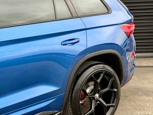 212 SKODA KODIAQ SPORT LINE TOP SPEC  AUTOMATIC DS - Image 3