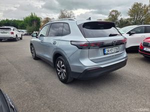 Volkswagen Tiguan 2.0tdi DSG 150HP - Image 4