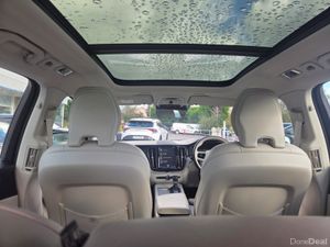 Volvo XC60 D4 INSCRIPTION AT 5DR Auto - Image 4