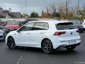 242 VW GOLF STYLE PLATINUM 2.0 DIESEL AUTOMATIC - Image 3