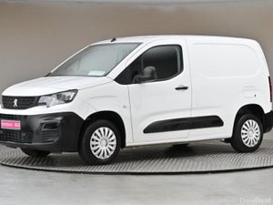 Peugeot Partner **€11990 INCLUDING VAT**1.5 BLUE H - Image 4