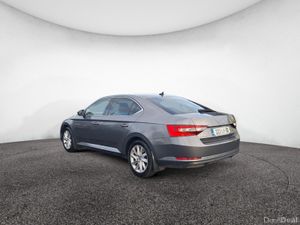 Skoda Superb AMBITION 2.0 TDI 150HP 5DR - Image 4