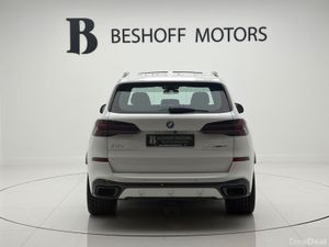BMW X5 50e M-SPORT PRO=PAN ROOF//3 PACKS//LOW MILE - Image 4