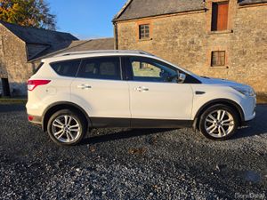 Ford Kuga 2 litre diesel ( NCT and TAX ) - Image 4