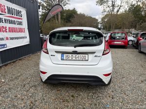 Ford fiesta **2015** - Image 4