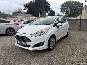 Ford fiesta **2015** - Image 3