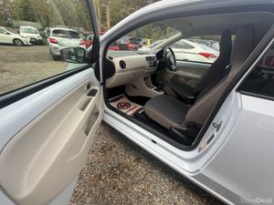 VW UP 2 013 - Image 4