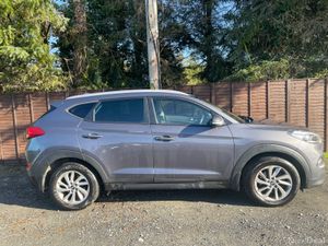 Hyundai Tucson 2016, auto - Image 2