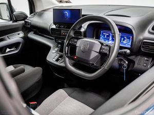 Citroen Berlingo LWB Feel Pack AUTO 1.5 Diesel 130 - Image 2