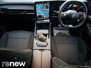 Renault Austral techno esprit Alpine E-Tech 200 Au - Image 4