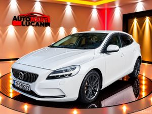 VOLVO V40  2017 2.0 DIESEL INSCRIPTION - Image 2
