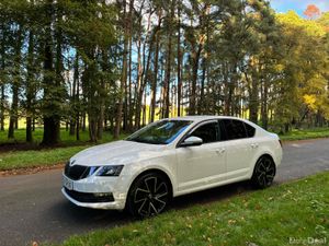 Skoda Octavia 2018 TDI In Candy White - Image 3