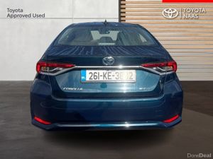 Toyota Corolla *SAVE €4,500!* COROLLA SALOON LUNA - Image 4