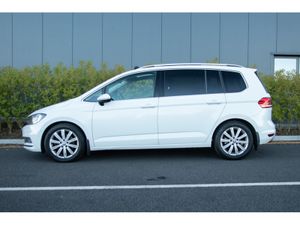 Volkswagen Touran 2.0 TDI - 7 Seat - Sunroof - Image 2