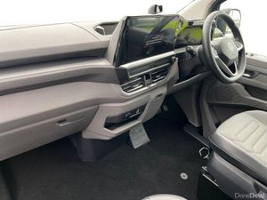 Volkswagen Caravelle 8 Seat Style PHEV 230hp - Image 2