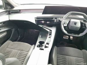 Peugeot 5008 E-5008 Gt  GT  210 Electric 73kWh Aut - Image 4