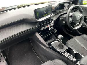 Peugeot 2008 1.2 Puretech 130bhp GT - Image 2