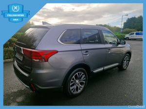 Mitsubishi Outlander /2017/2.3 DIESEL/MANUAL/7 SEA - Image 4