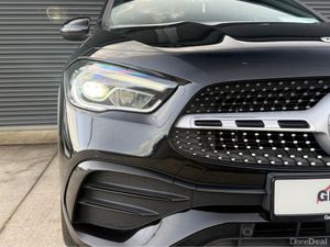 Mercedes-Benz GLA EXCLUSIVE ED PREMIUM  AMG LINE * - Image 3