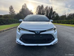 TOYOTA COROLLA GZ SPORT 1.8 PETROL HYBRID AUTO - Image 2